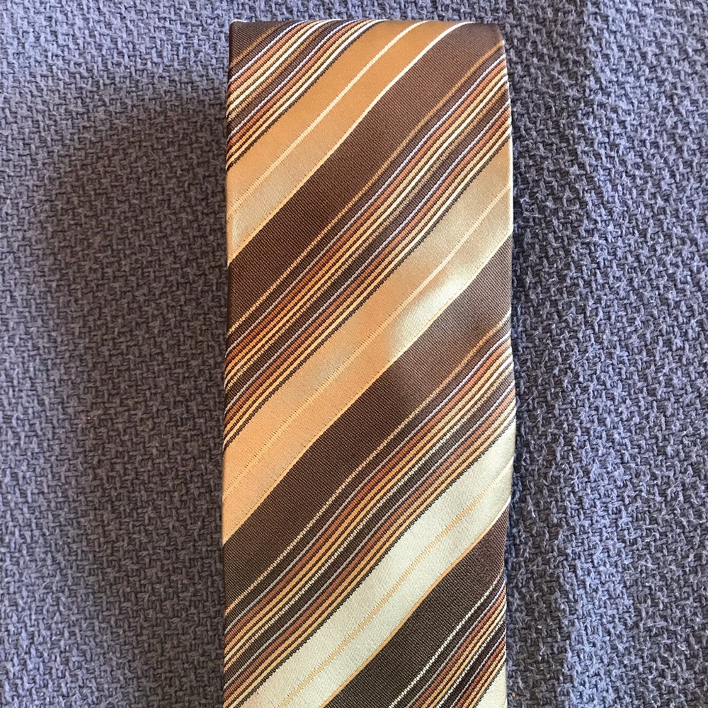 Mans Tie